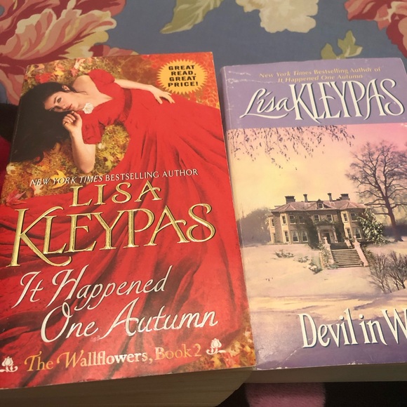 Historical Romance 💘 novels. Six in total, 2 Julia Quinn and 4 serie Lisa Kleyp - Picture 4 of 4